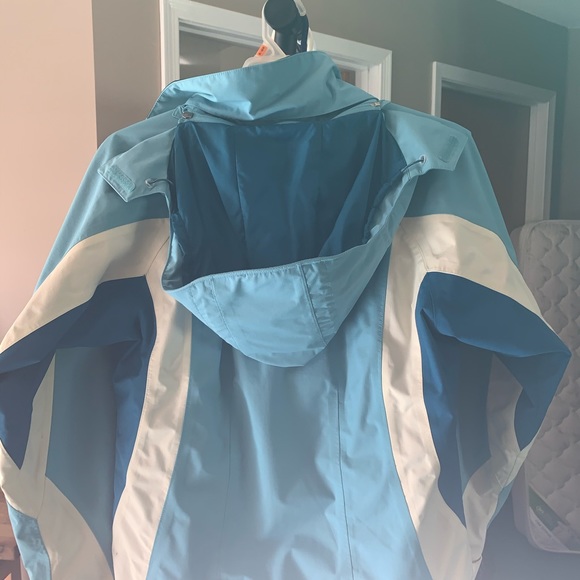 LL Bean Ladies Ski Jacket - Picture 2 of 6